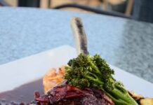 운동 성과를 높이는 식단 조절: 효과적인 식사 계획 close-up photo of cooked food on square white plate