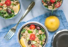 ‘마음챙김 식사’가 한국 직장인의 건강 루틴으로 떠오른다 cooked foods